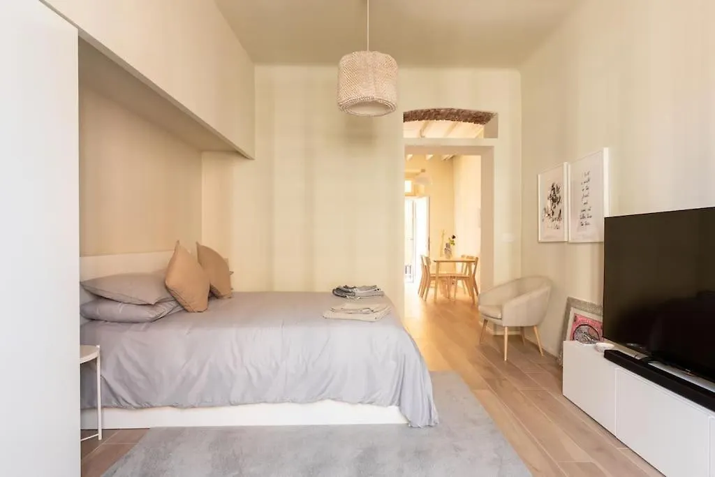 Hacca Collection - Buenos Aires & Central Station 1Br Milan 0*,  Italy